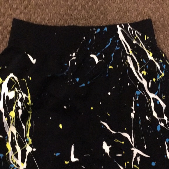 Electric Yoga Black Paint Splatter on Leggings - Picture 3 of 4